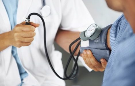 blood-pressure-doctor-patient
