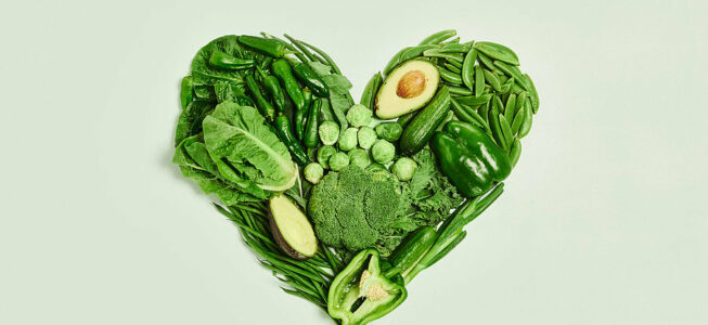 Grünes Herz aus Gemüse